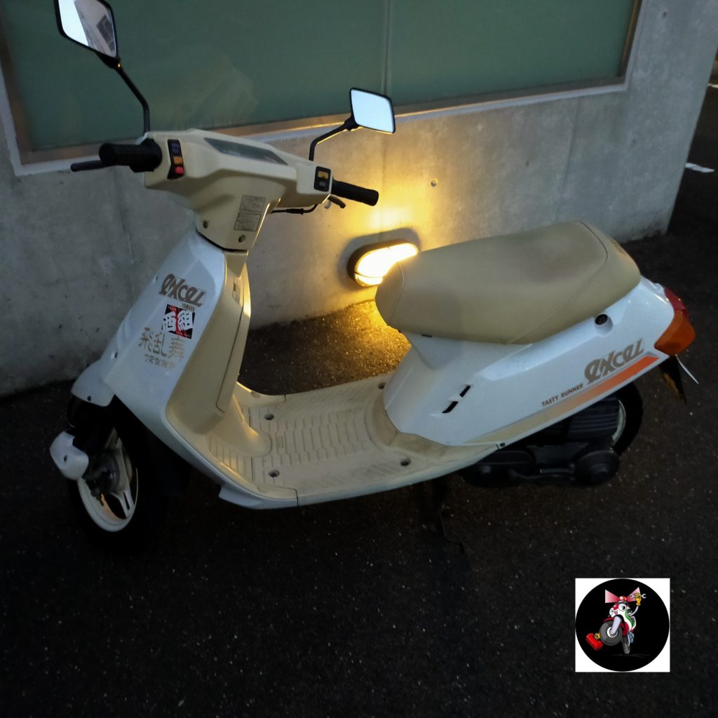 左京区ヤマハ エクセル50 Rタイヤ交換作業 |バイクの救急隊！ROSSO